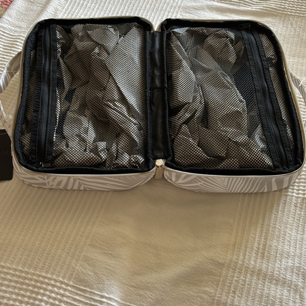 NWT Hurley case - Picture 3 of 4